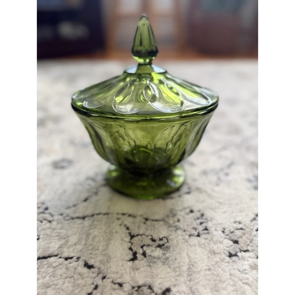 Vintage MCM Anchor Hocking Fairfield Avocado Green Glass Pedestal Candy Dish Lid